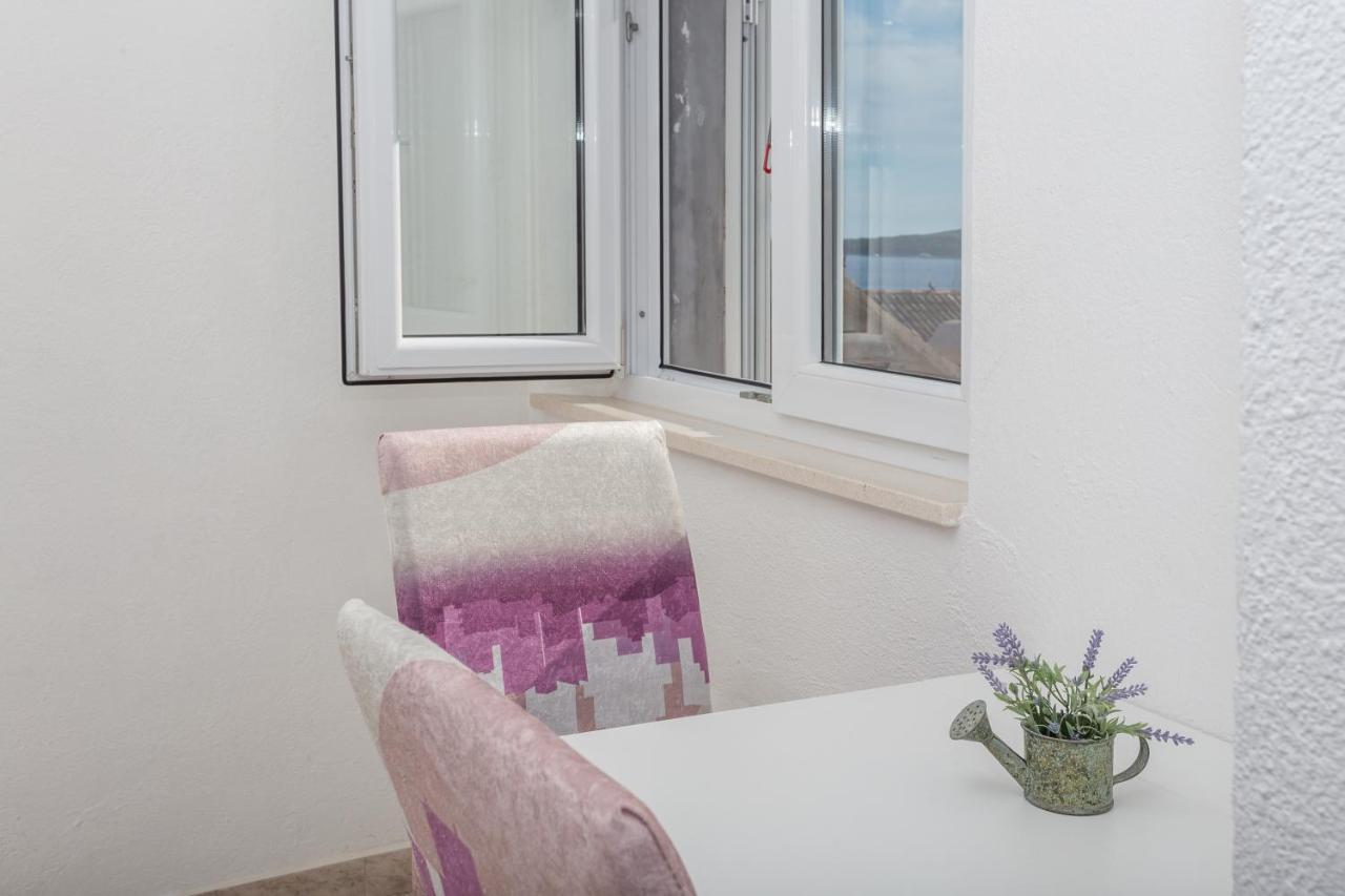 Apartments Nona 1 Хвар Екстериор снимка