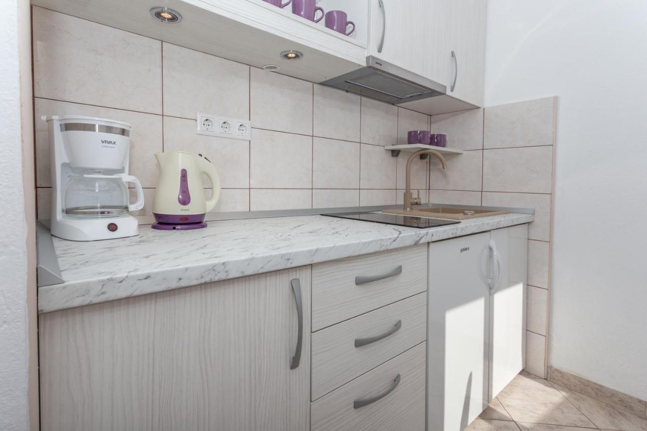 Apartments Nona 1 Хвар Екстериор снимка