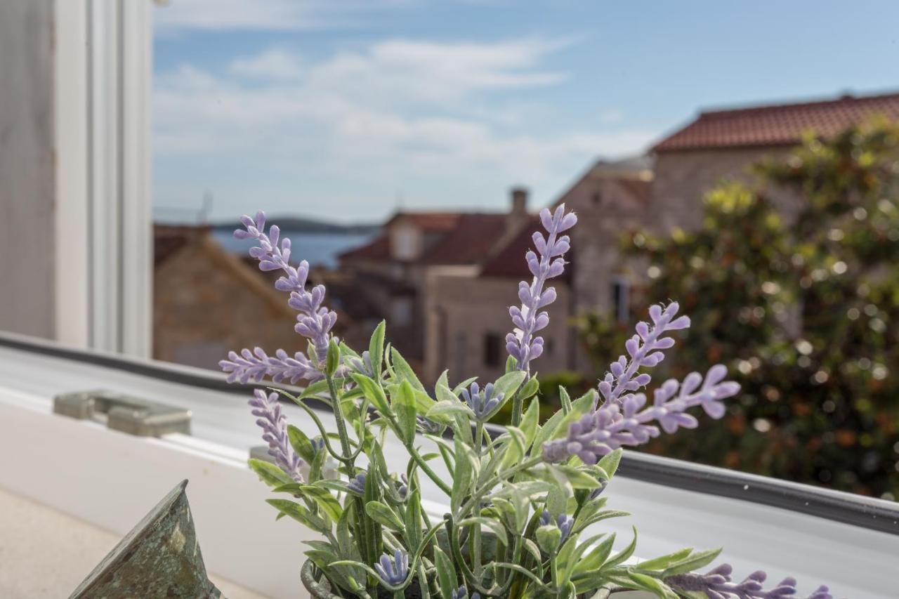 Apartments Nona 1 Хвар Екстериор снимка