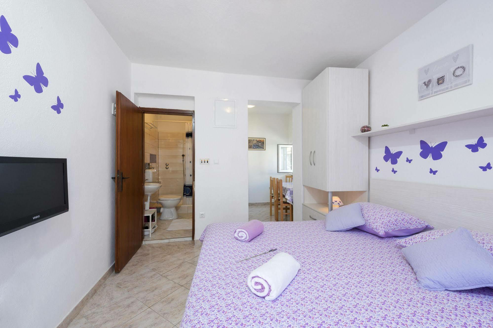 Apartments Nona 1 Хвар Екстериор снимка