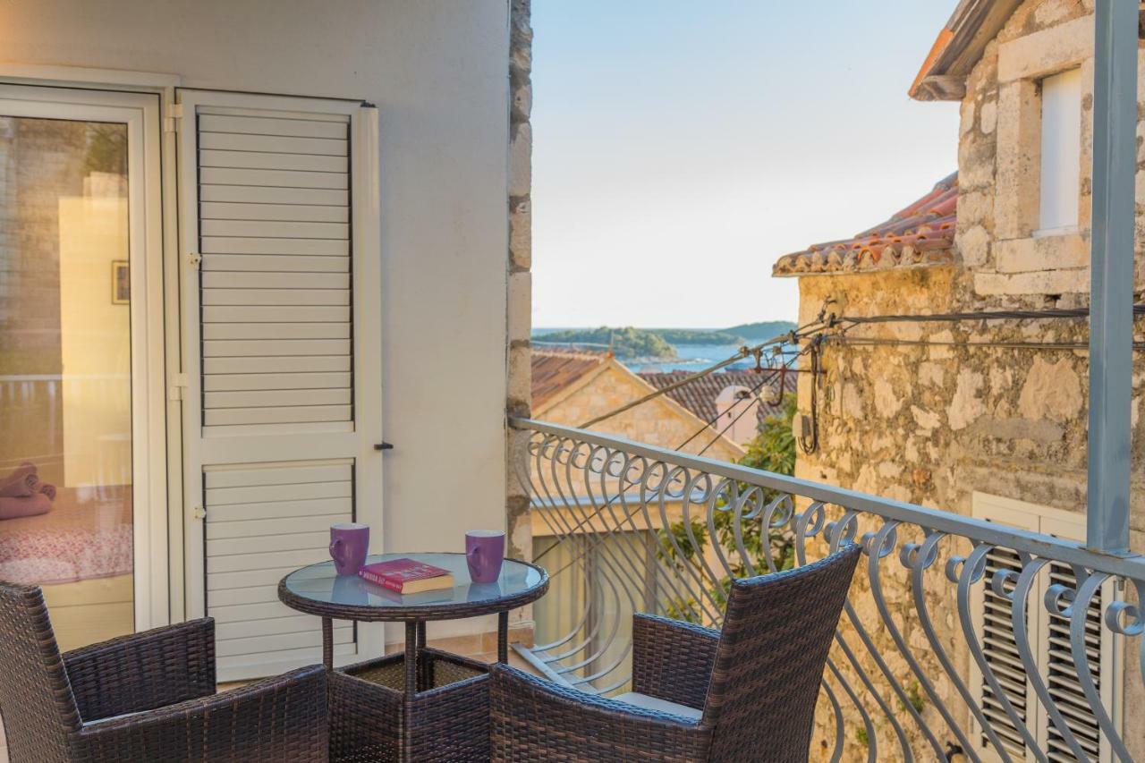 Apartments Nona 1 Хвар Екстериор снимка