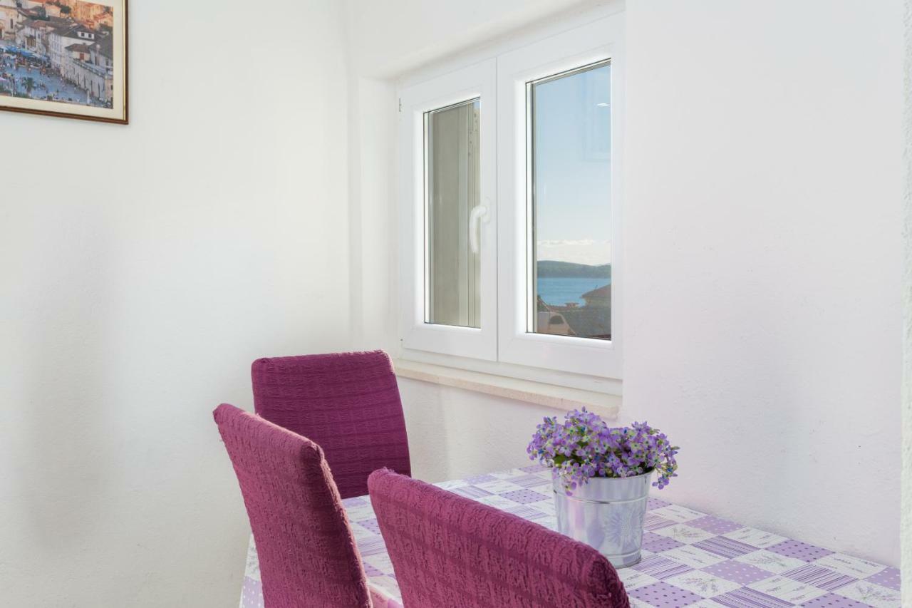 Apartments Nona 1 Хвар Екстериор снимка