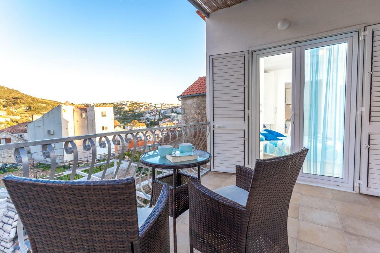 Apartments Nona 1 Хвар Екстериор снимка