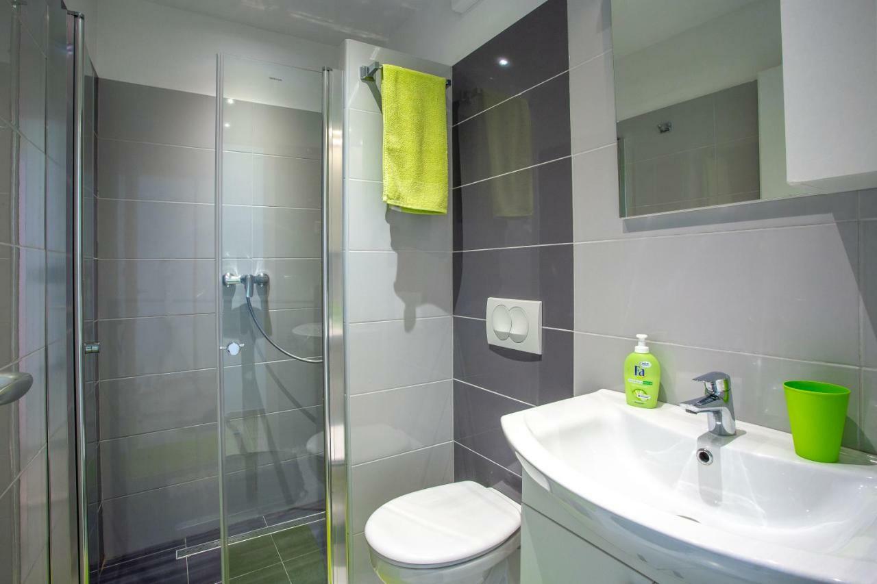 Apartments Nona 1 Хвар Екстериор снимка